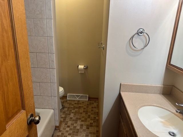 1327 Park St - Photo 2 of 13