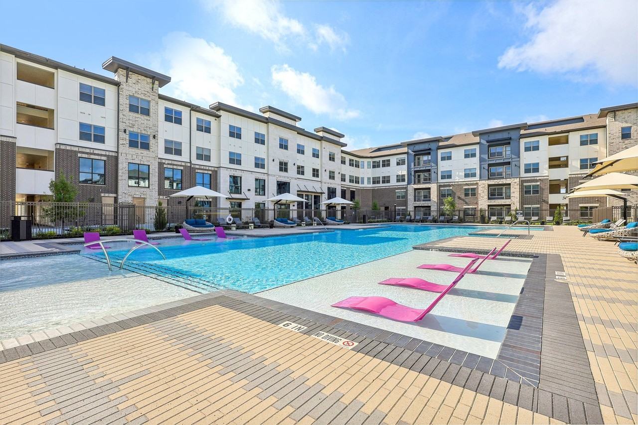 Mio District West - Photo 2 of 34