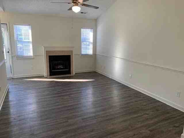 4320 Belcher St #B - Photo 4 of 18