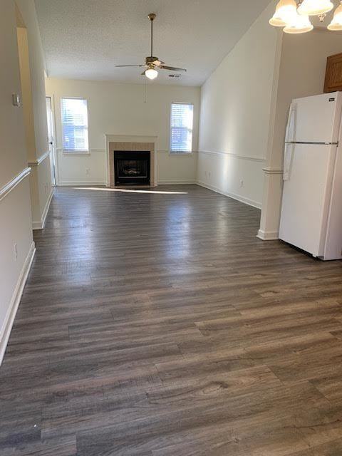 4320 Belcher St #B - Photo 5 of 18