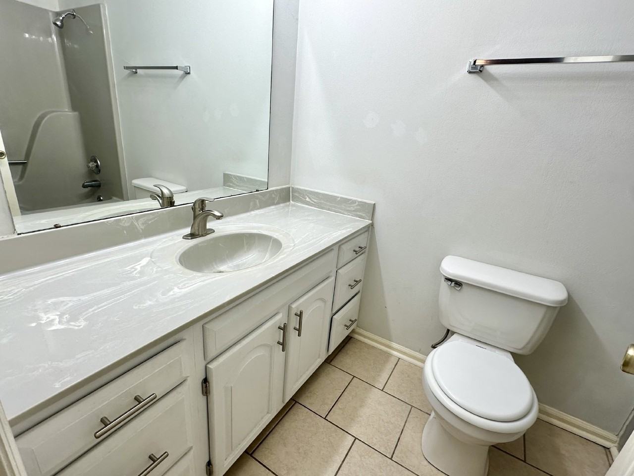 100 Ridgewood Rd - Photo 3 of 11