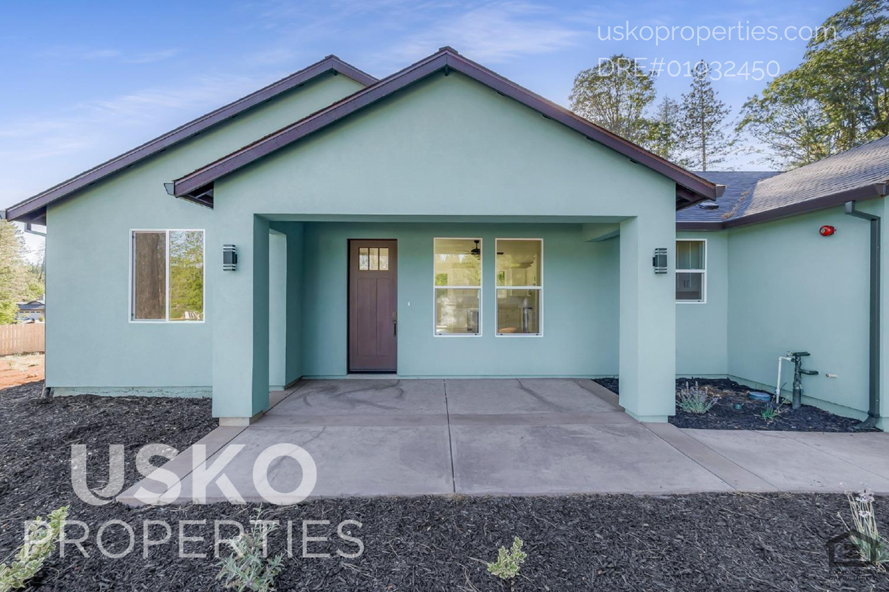 1597 Gate Ln - Photo 3 of 30