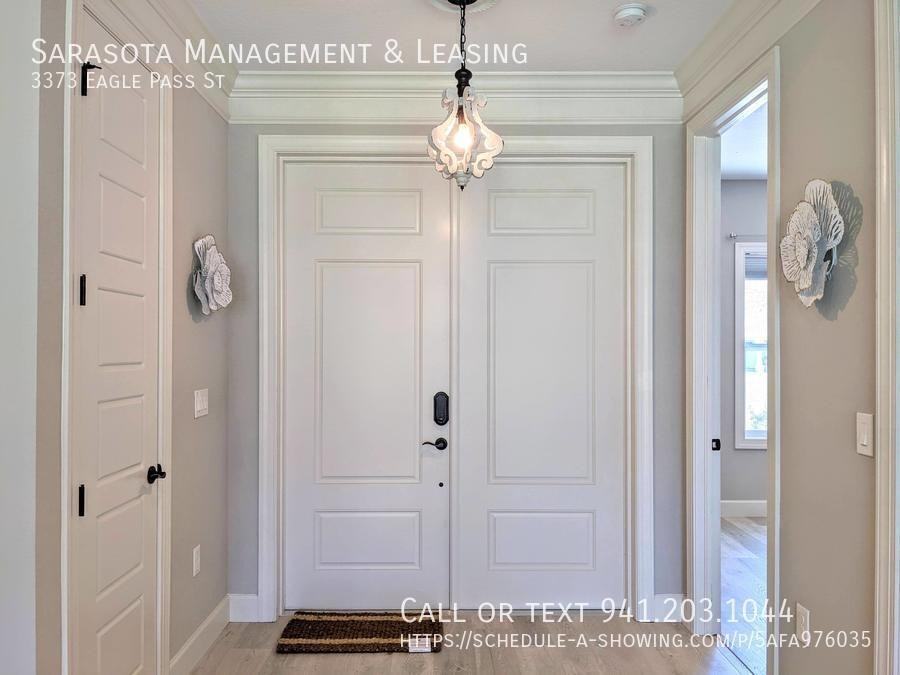 3373 Eagle Pass St - Photo 3 of 28