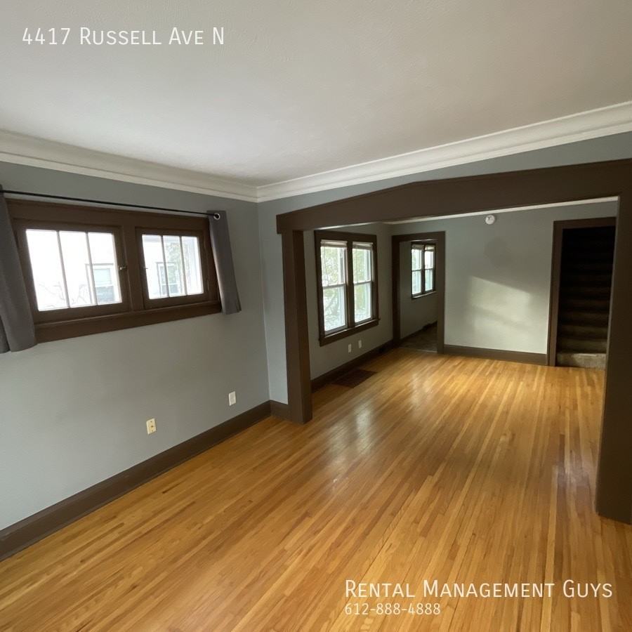 4417 Russell Ave N - Photo 2 of 33