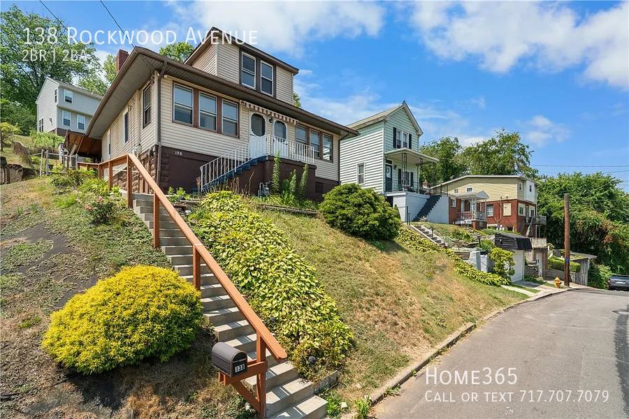 138 Rockwood Ave - Photo 3 of 16