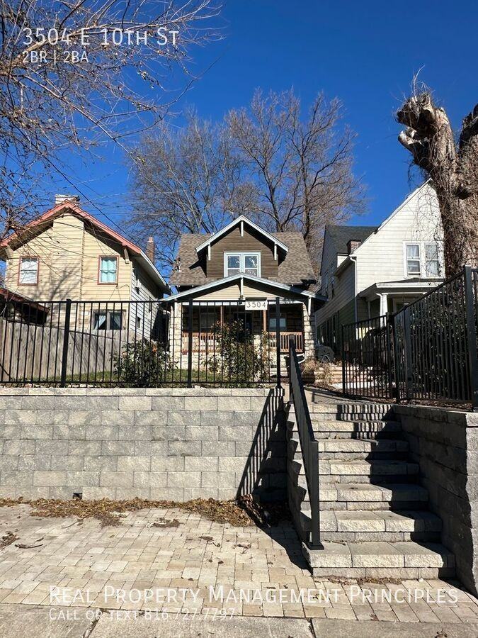 3504 E 10th St - Photo 3 of 19