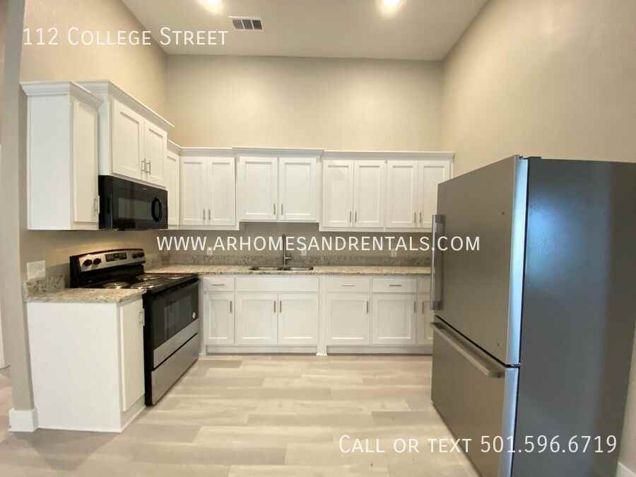 112 College St - Photo 3 of 8