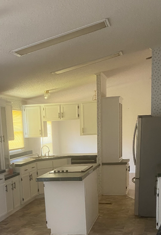 136 Yates Ct - Photo 2 of 14