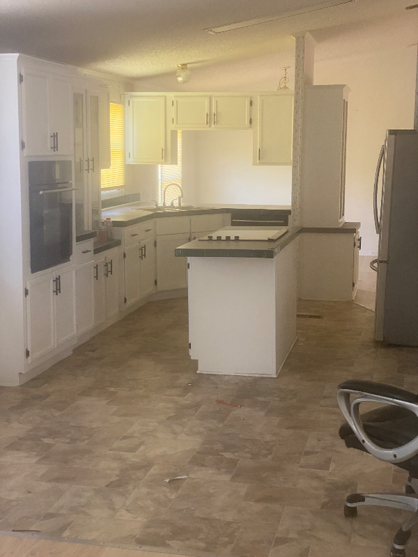 136 Yates Ct - Photo 3 of 14