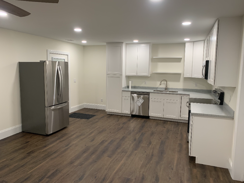 1 Lincoln - Photo 2 of 11