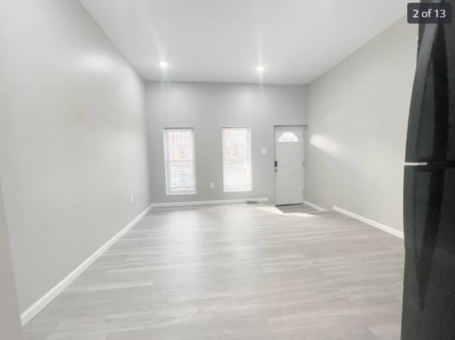 712 N Monroe St - Photo 2 of 13