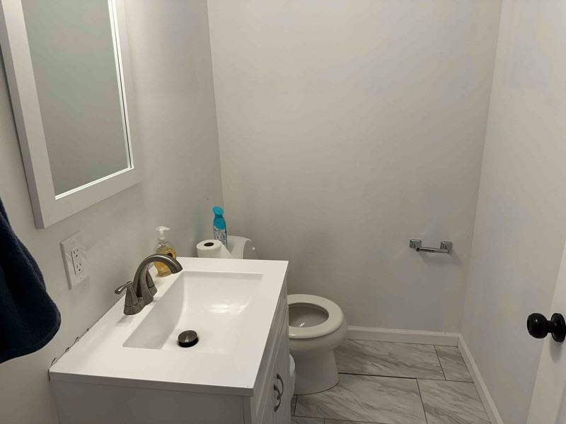 20 Caveney Dr #B - Photo 2 of 8