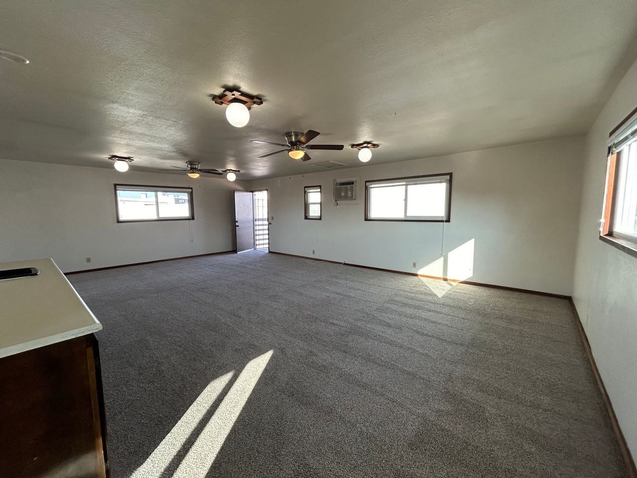 1441 Coldwell Ave #B - Photo 5 of 13