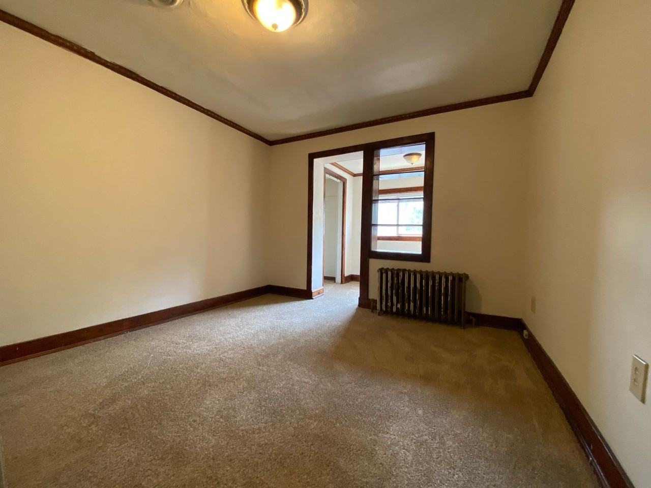 3135 Bates St - Photo 7 of 14