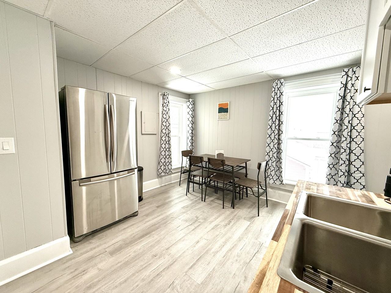 426 Coffeen St #2 - Photo 5 of 22