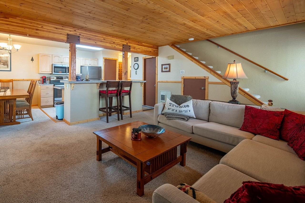 13075 Northwoods Blvd - Photo 2 of 12