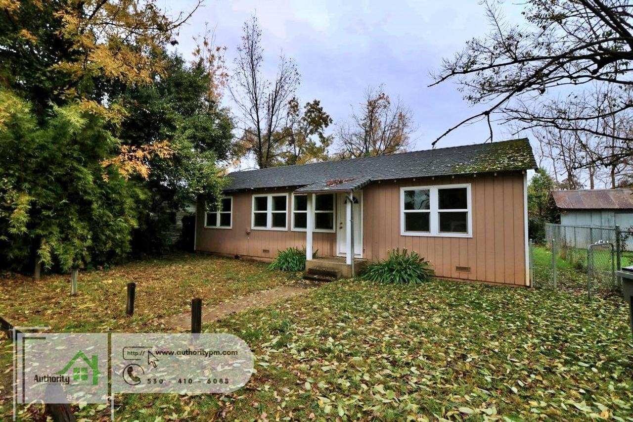 2261 Howard St - Photo 2 of 18