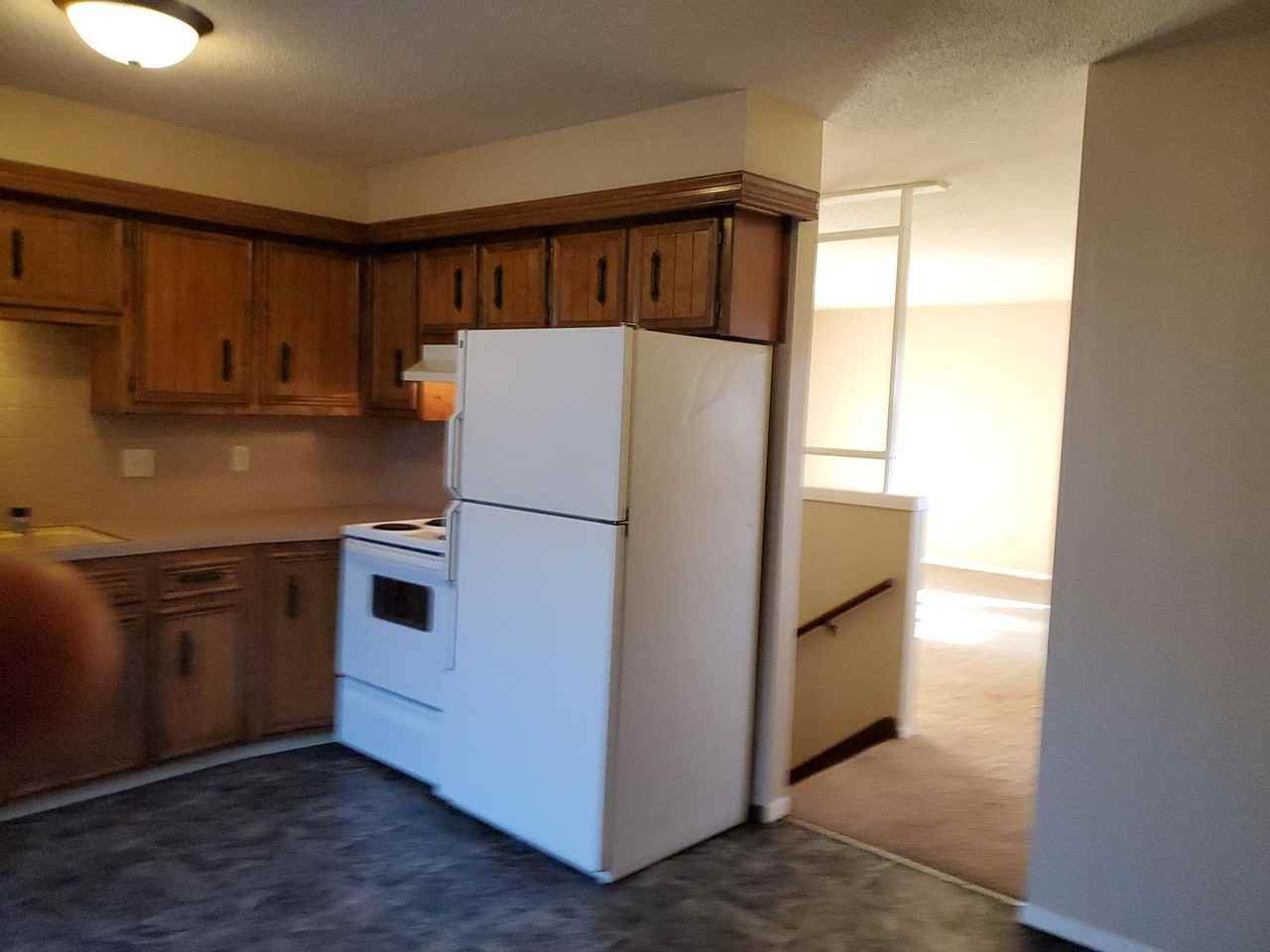 2152 S White Oak Dr - Photo 3 of 24