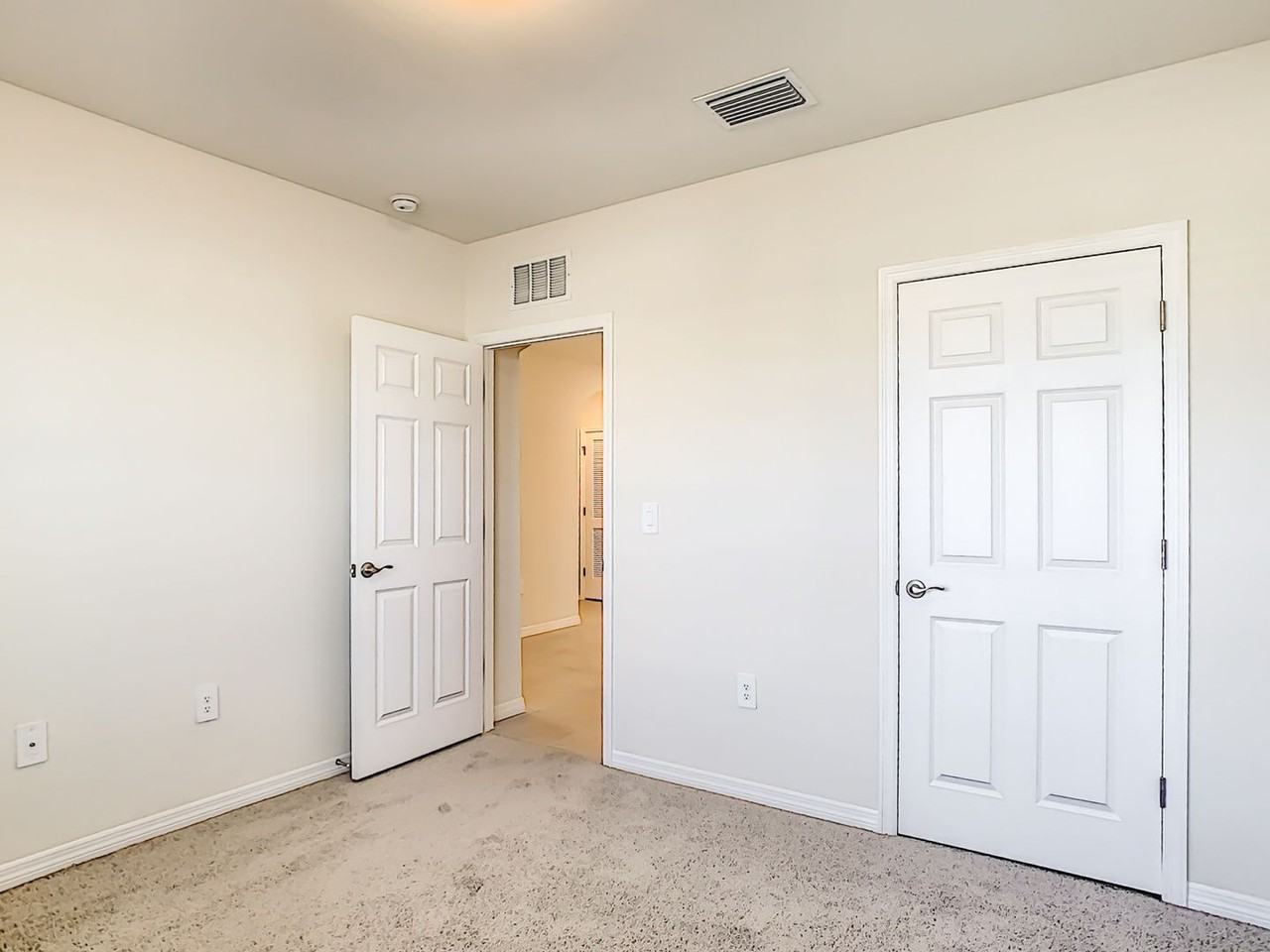 4203 Manatee Ln - Photo 6 of 50