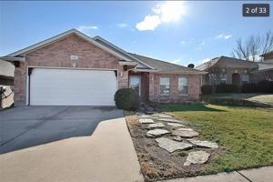 featured image of 3728 Sapphire St