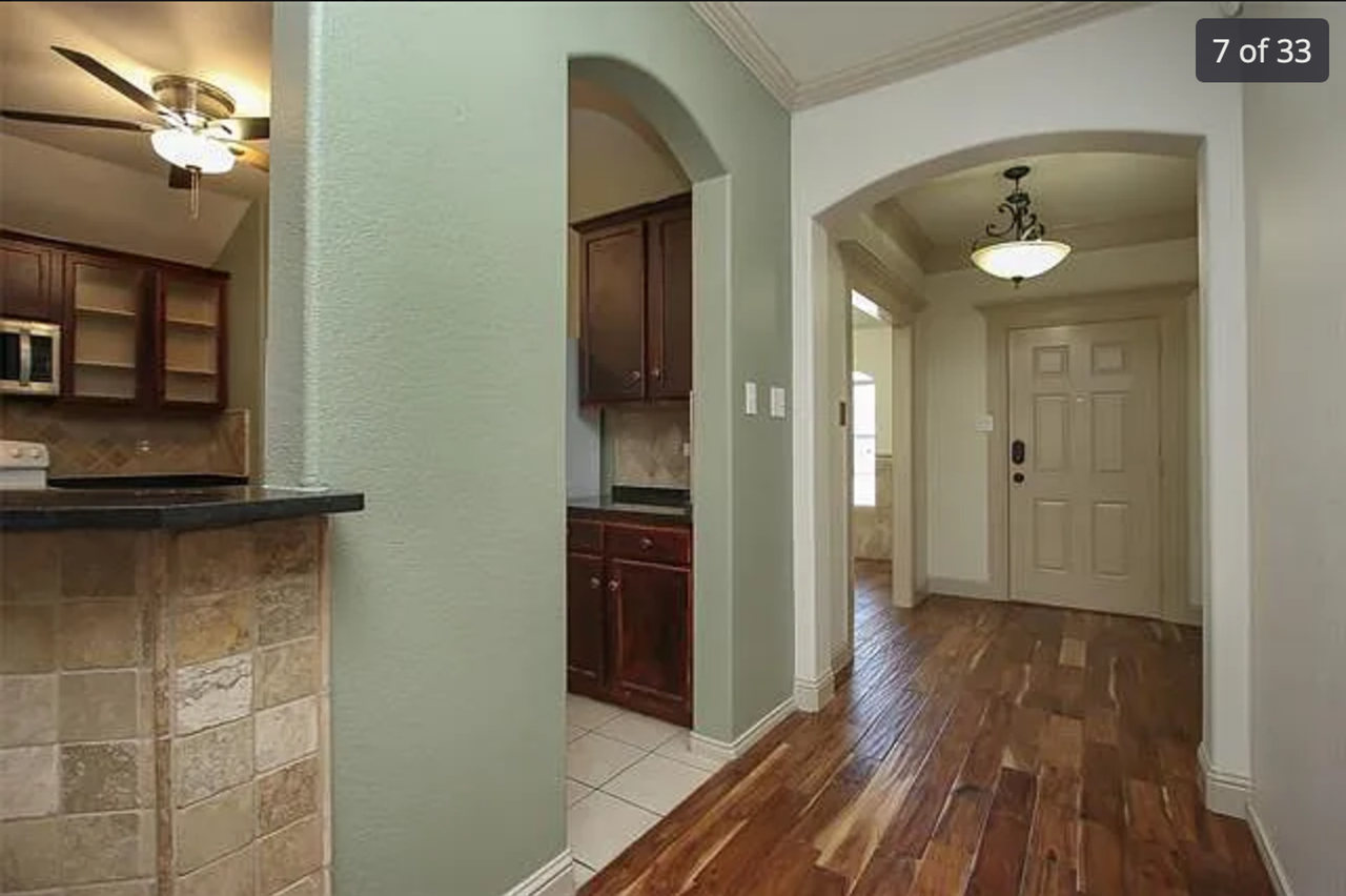 3728 Sapphire St - Photo 5 of 13