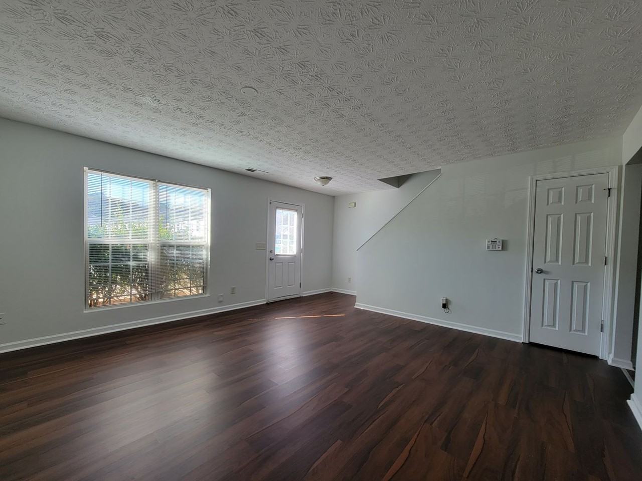 200 Meadowlark Pl - Photo 3 of 25