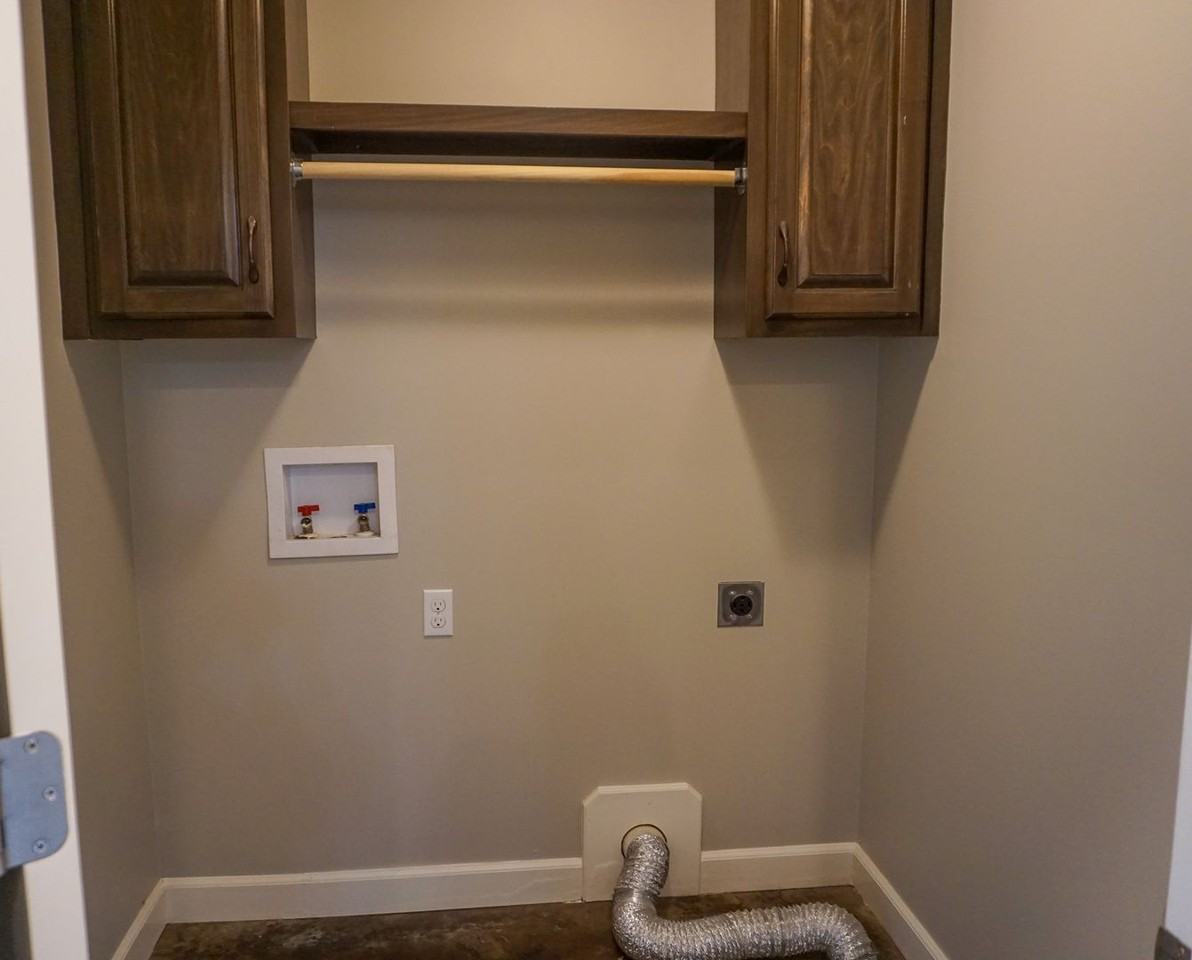 233 County Road 416 - Photo 7 of 16