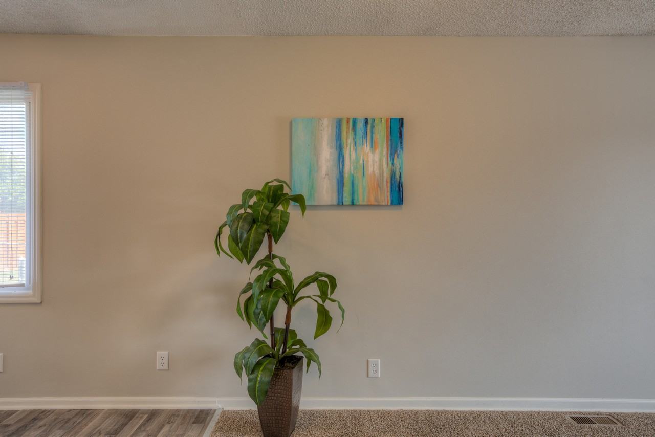 3307 S 133rd St - Photo 3 of 31