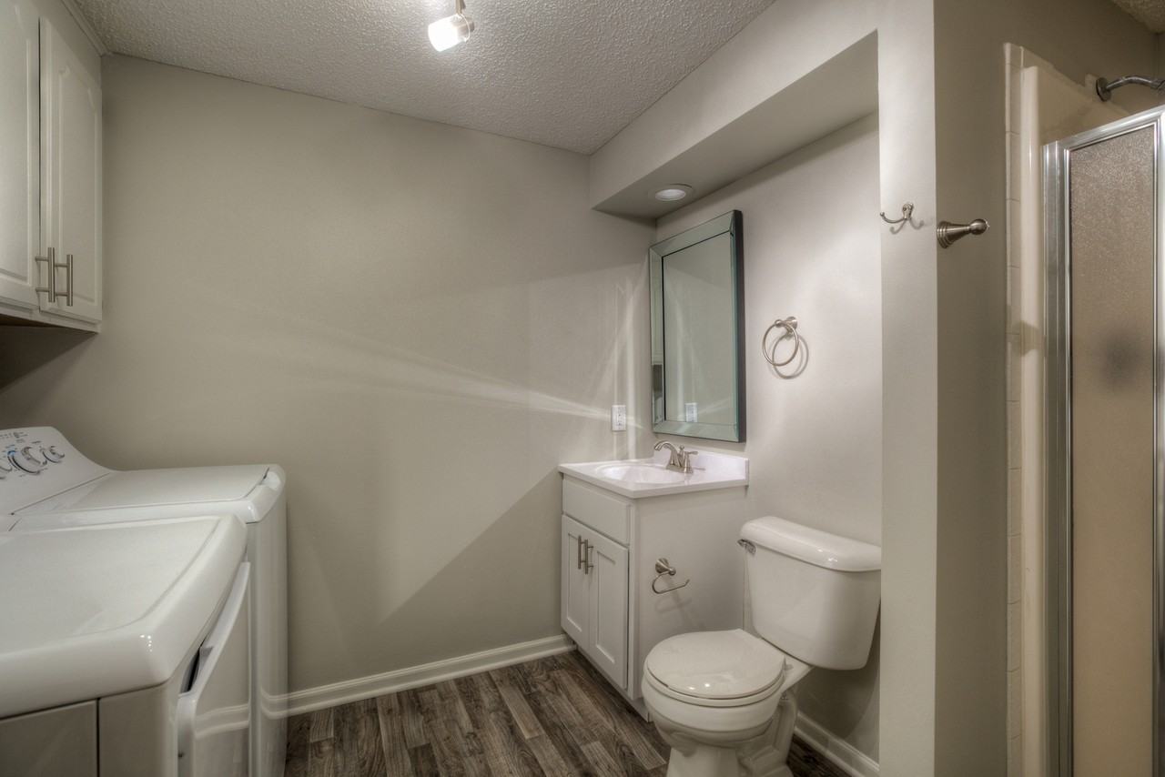 3307 S 133rd St - Photo 2 of 21