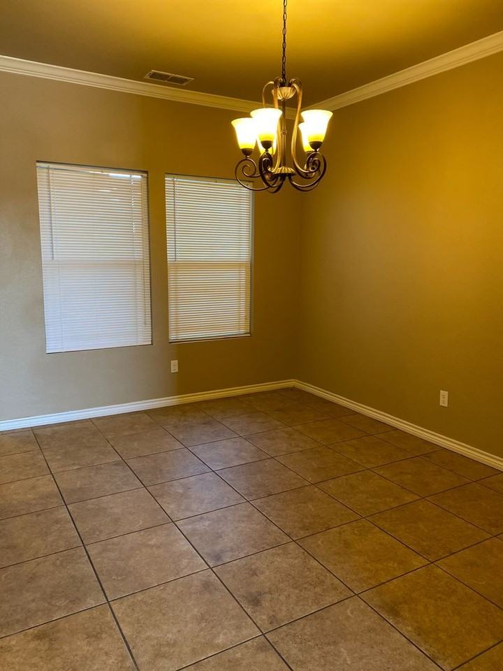 907 Old Course Rd - Photo 5 of 32