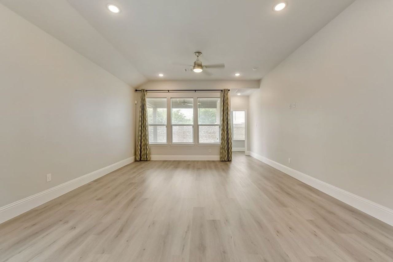 1819 Michael Dr - Photo 2 of 28