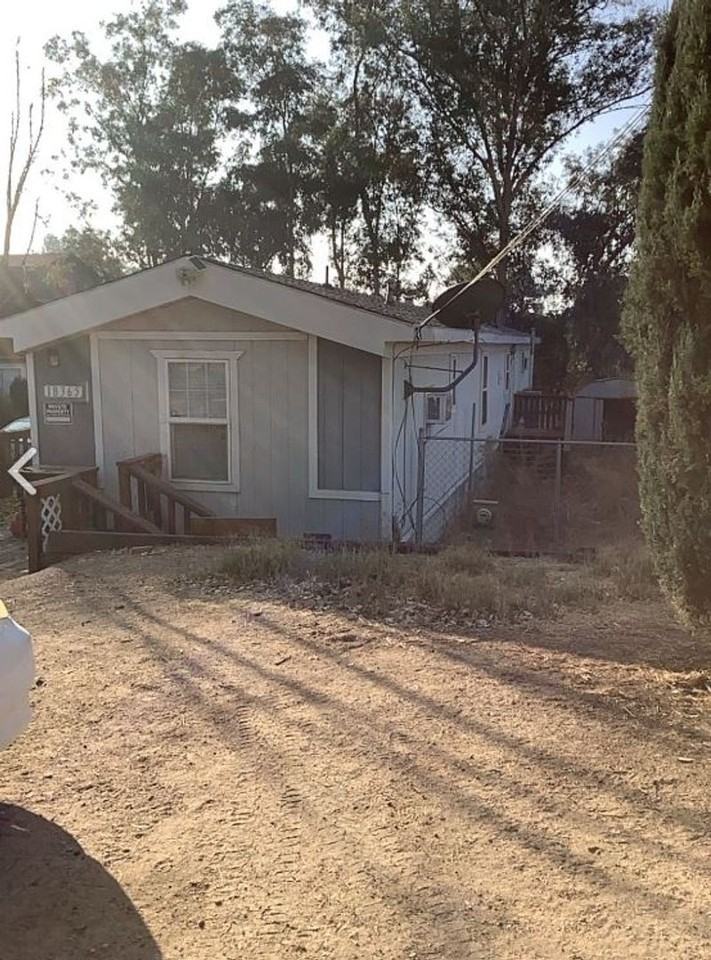 18365 Honey Ln - Photo 2 of 7