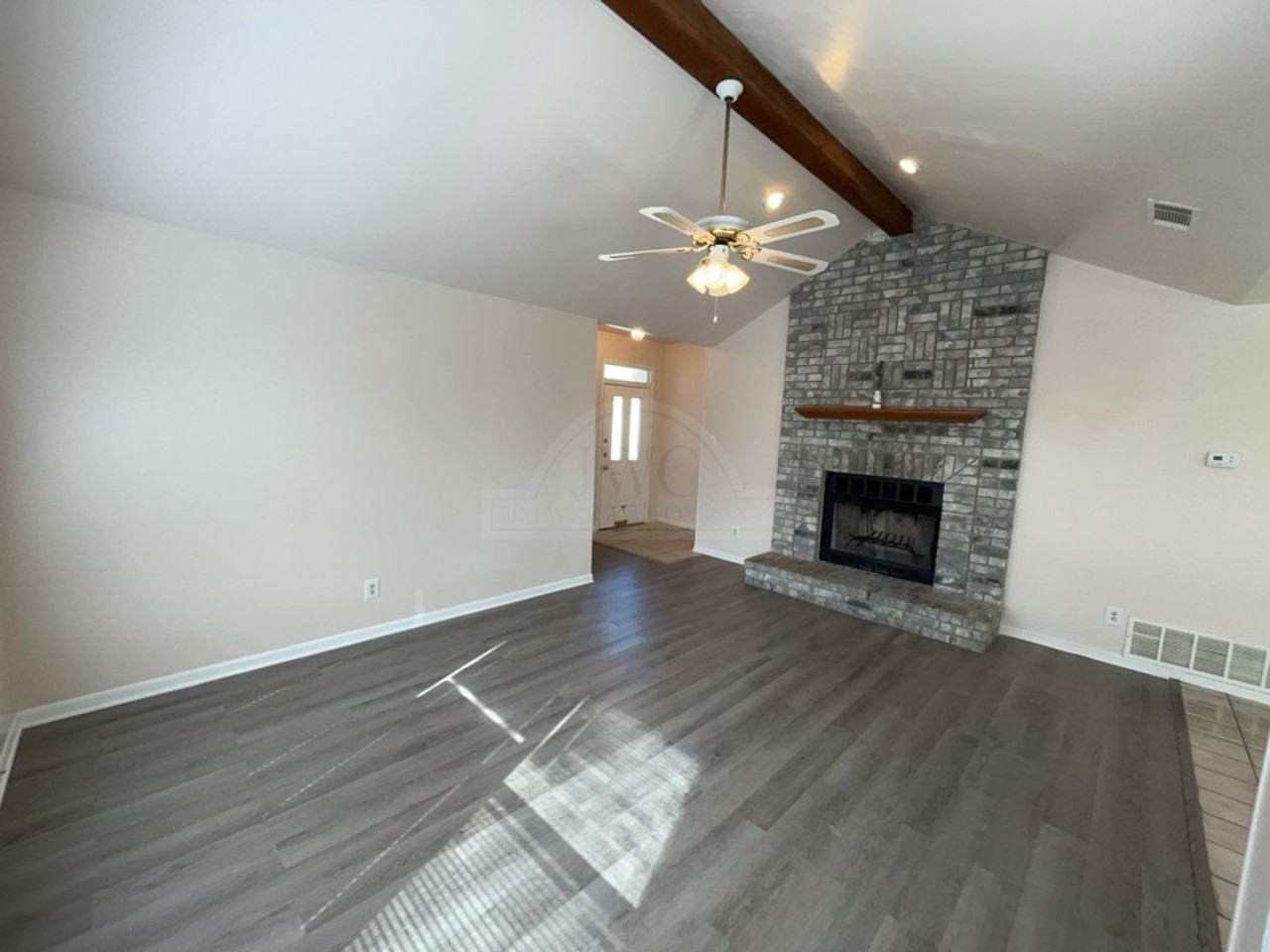 1602 Richard Dr - Photo 7 of 39