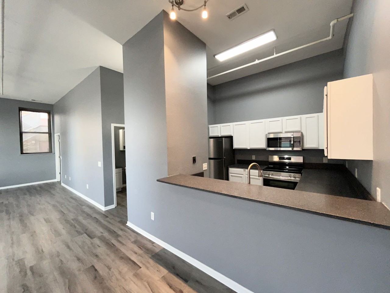 2120 Drake Court Walk #201 - Photo 3 of 30