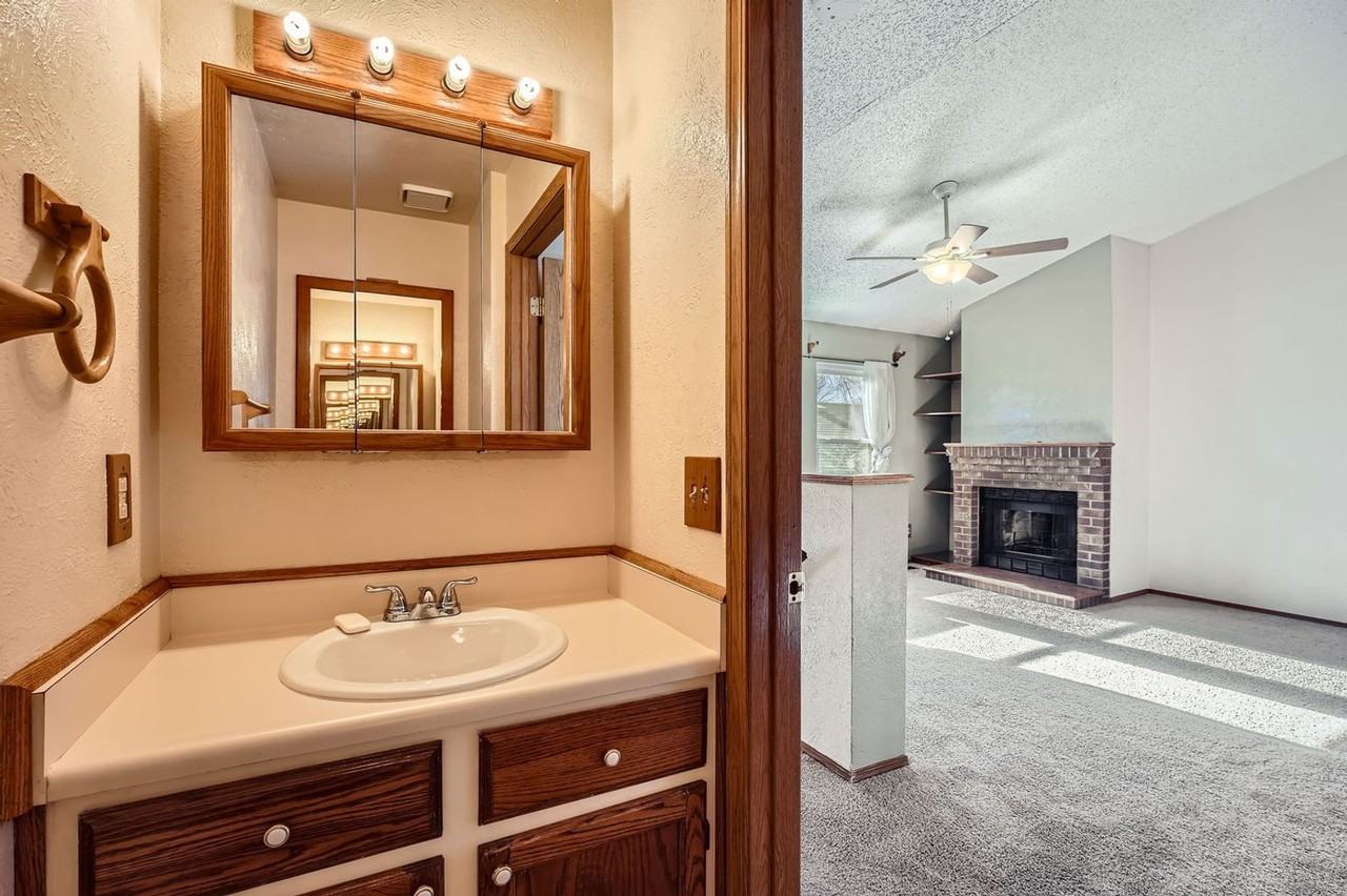 18973 E 16th Pl - Photo 7 of 16