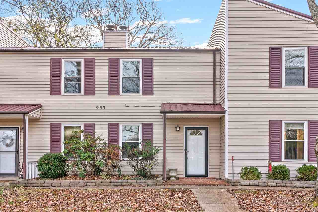 933 Kingsbury Dr - Photo 3 of 24
