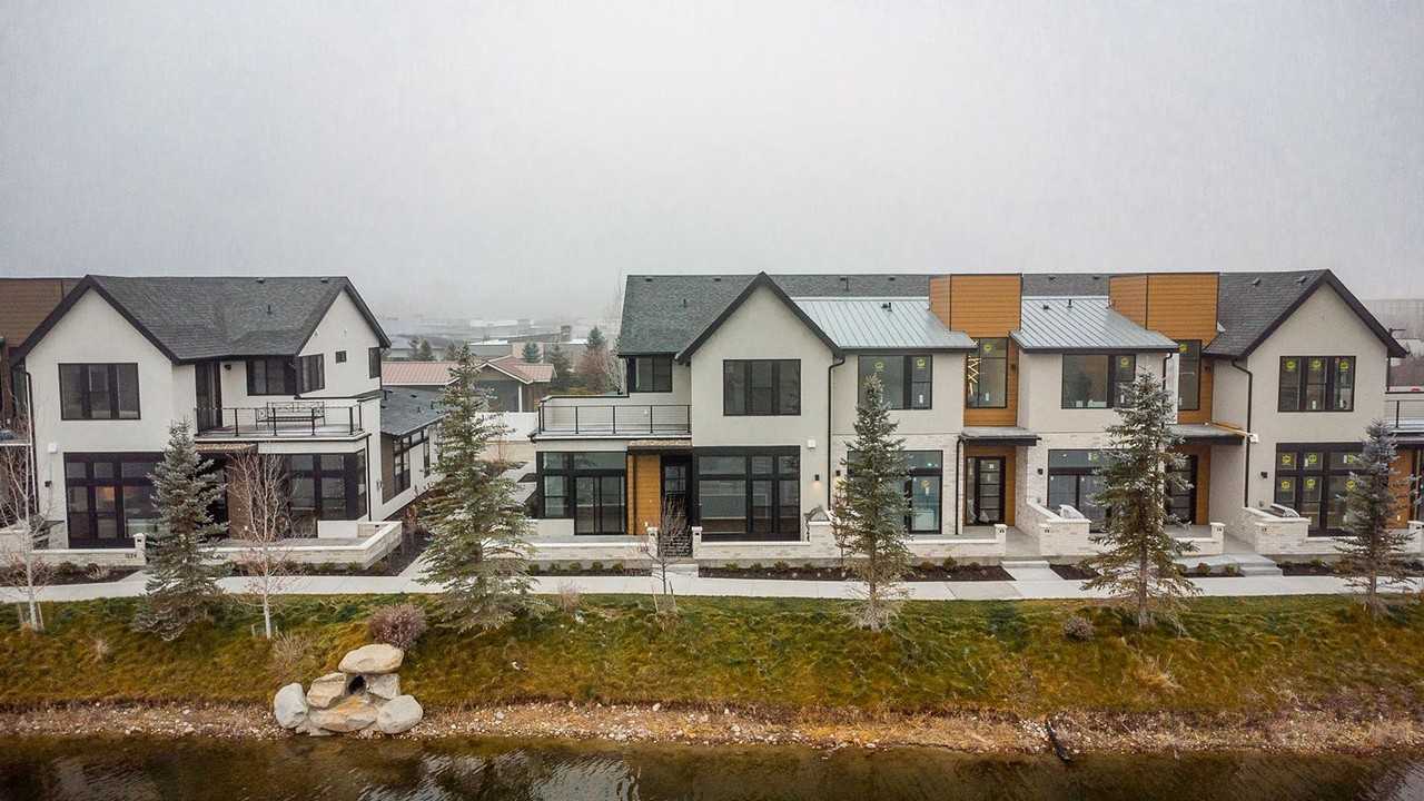 1216 S Sunset Cove Ln - Photo 3 of 50