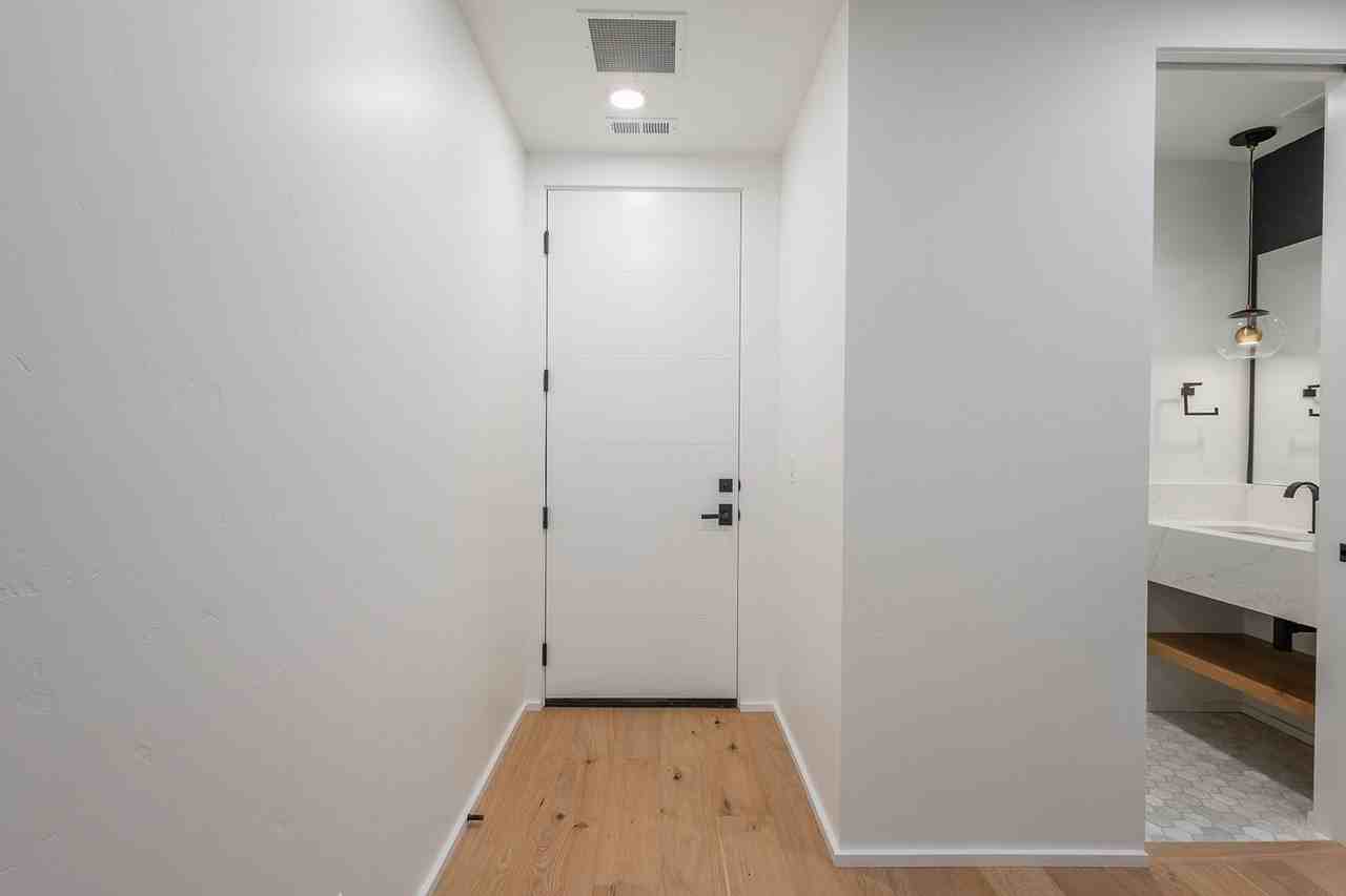 1216 S Sunset Cove Ln - Photo 7 of 50