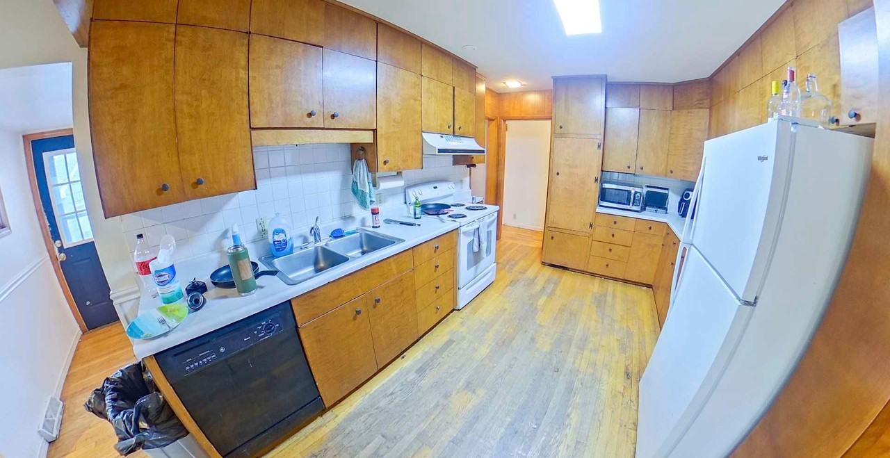 1910 Montgomery Drive - Photo 2 of 17