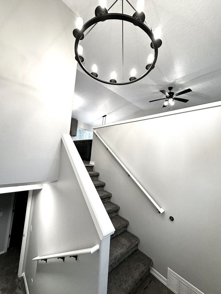 2571 W Beth Loop - Photo 3 of 9