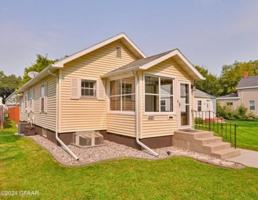 featured image of 1020 2nd Ave N