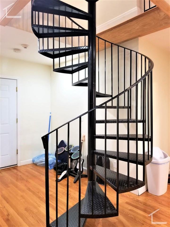 18 Euston St - Photo 4 of 10