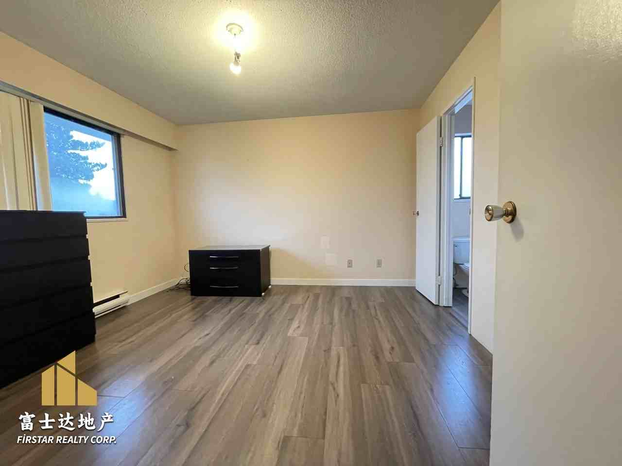 8680 Citadel Cres #1 - Photo 3 of 9