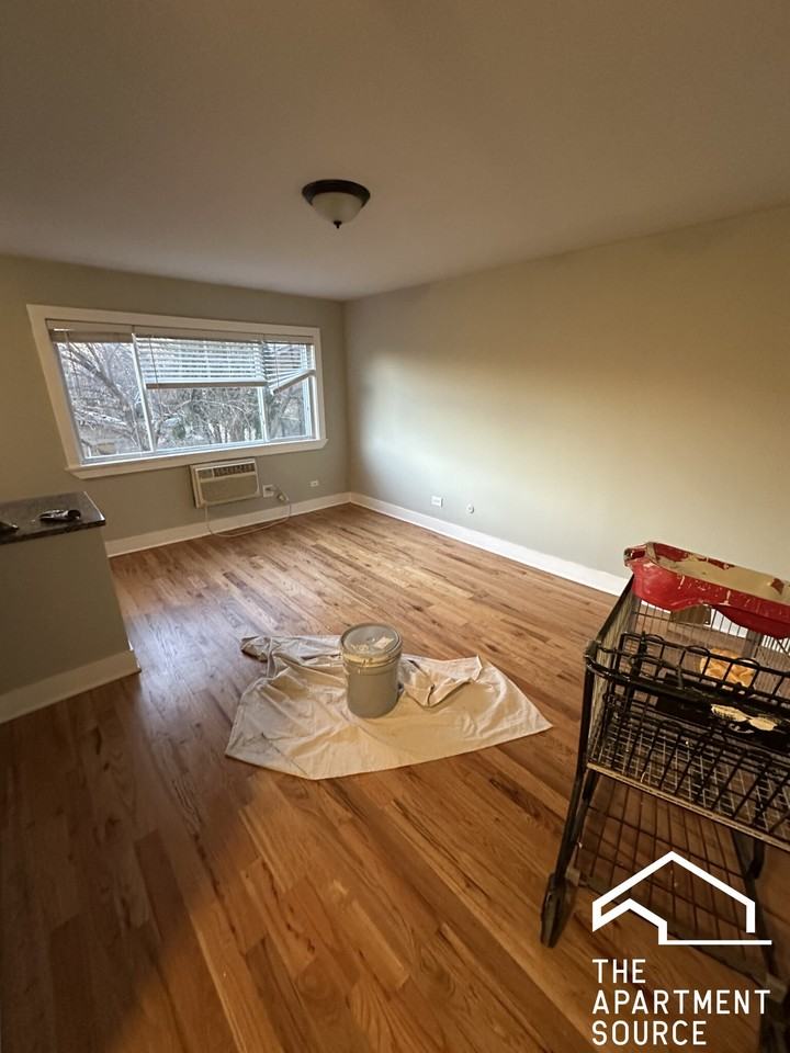 696 Elm Pl #207 - Photo 4 of 8