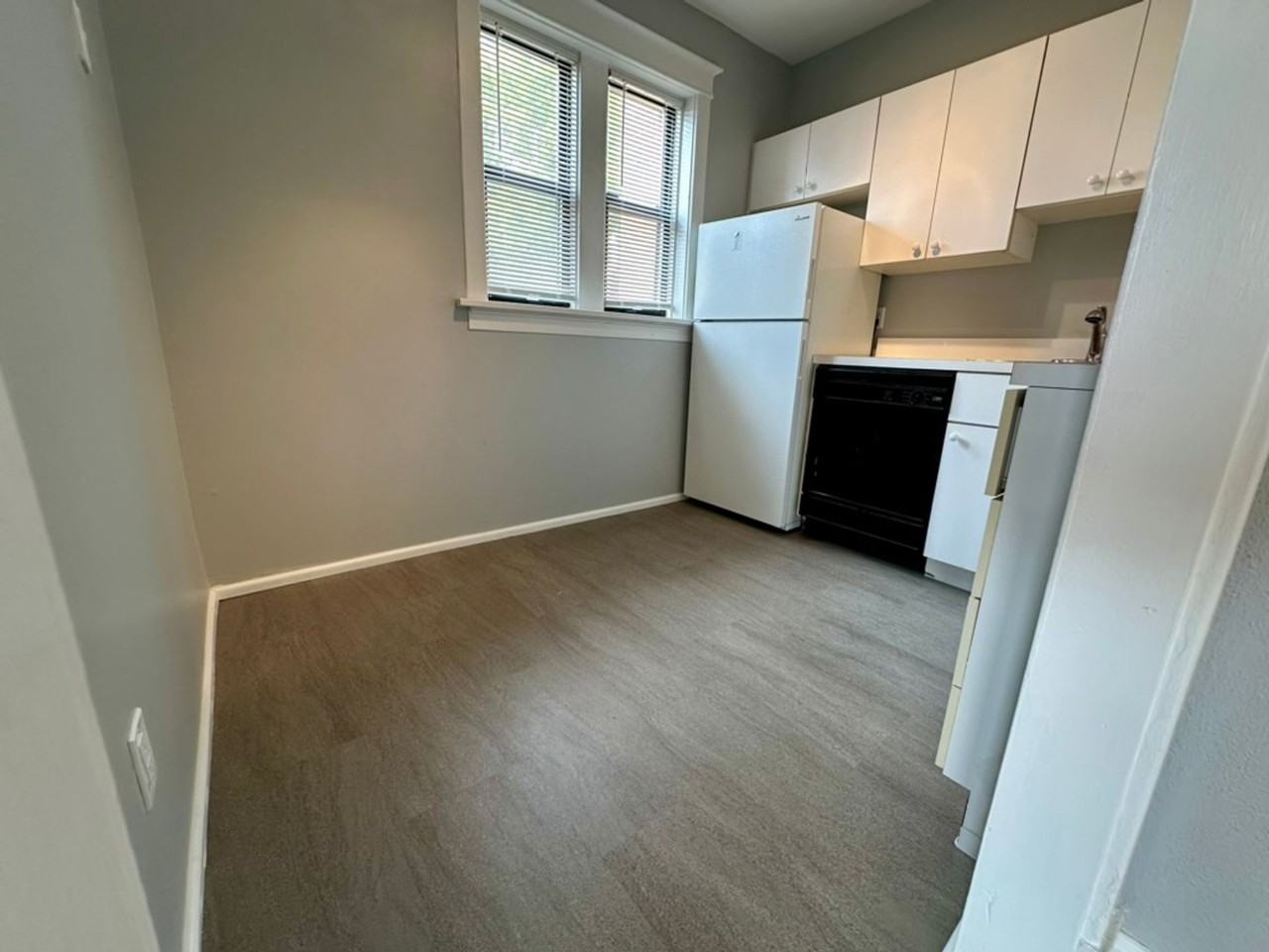 303 - 4415 Pershing Ave. - Photo 2 of 26