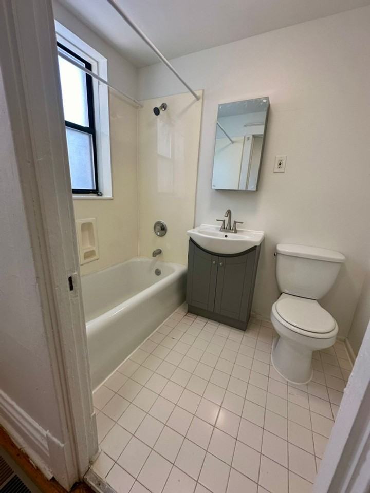 303 - 4415 Pershing Ave. - Photo 3 of 26