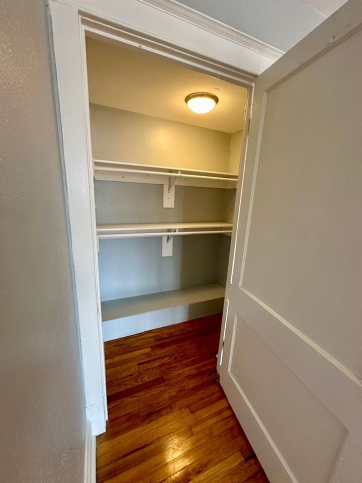 303 - 4415 Pershing Ave. - Photo 5 of 26