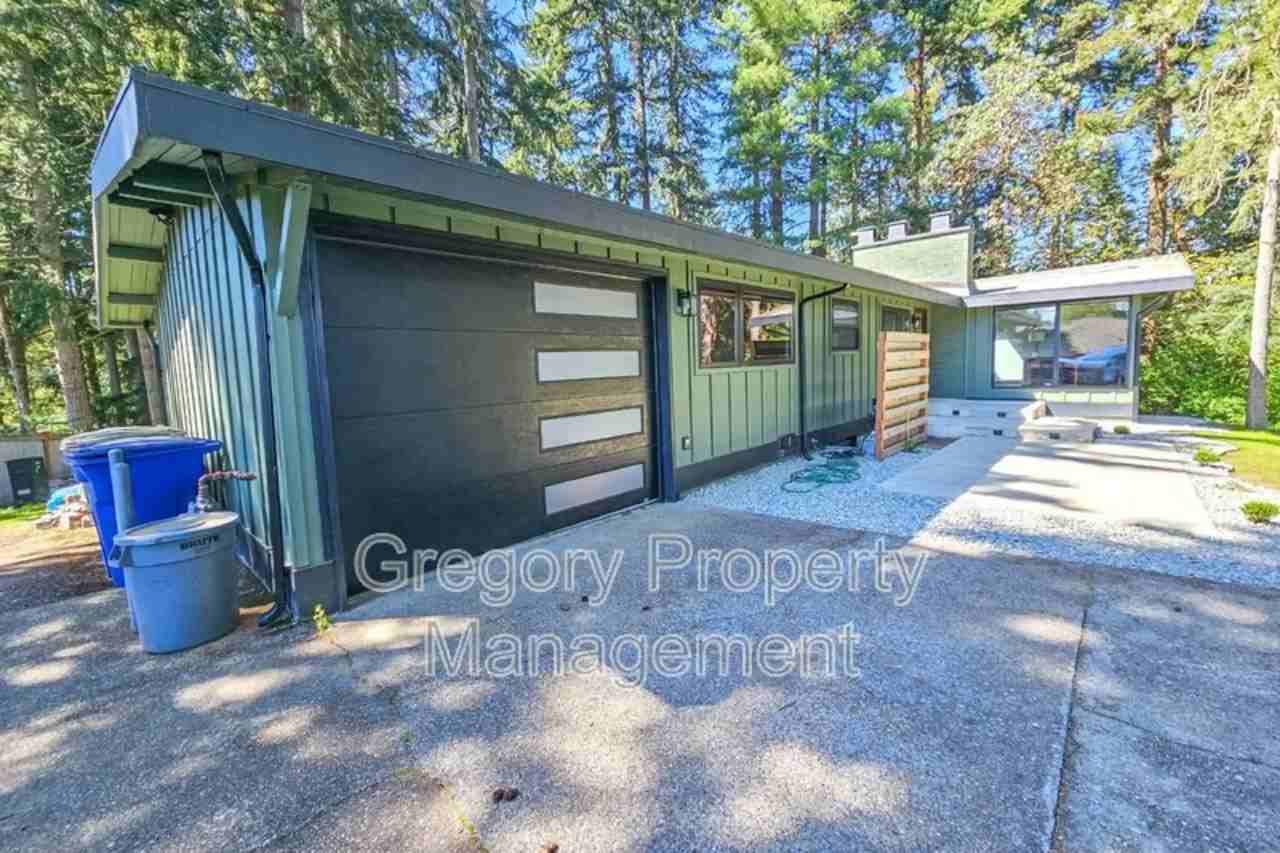 16741 37th Ave Ne - Photo 2 of 38