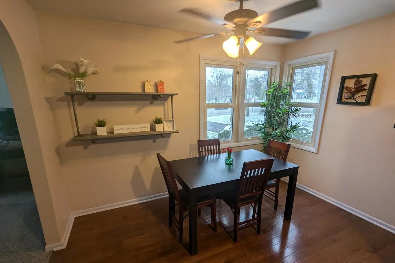 6305 Waldon Rd - Photo 3 of 15
