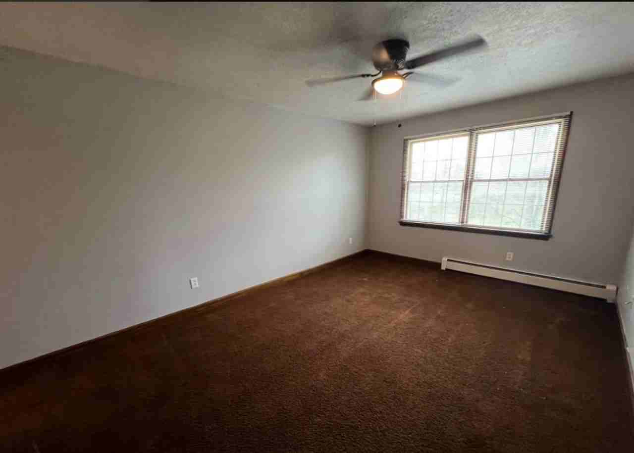 41 Shadyside Dr - Photo 2 of 13
